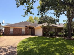 6518 Smoke Tree Ln, Sugar Land, TX 77479
