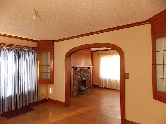923 W. 18th