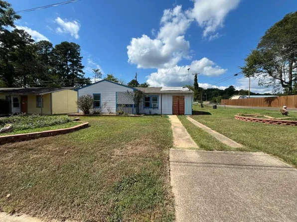 651 Sunnybrook St, Lone Star, TX 75668