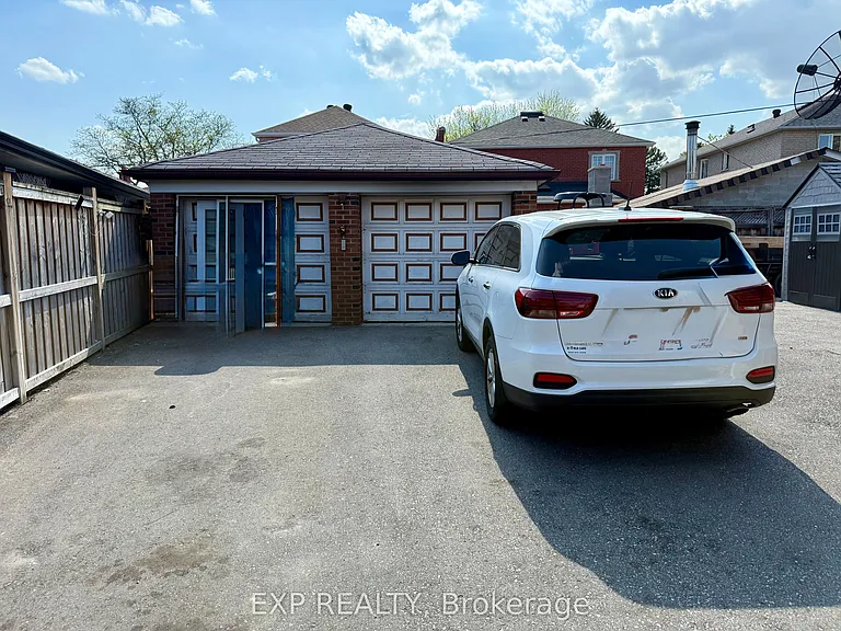 132 Brookhaven Dr #UPPER — Photo 11