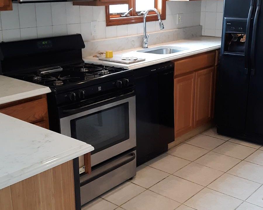 1st image of 171 N Clinton St Floor 2