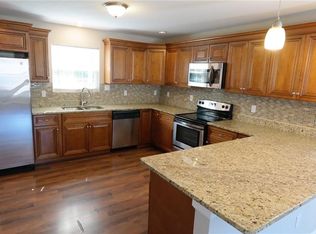 805 Craten Rd, Norfolk, VA 23513