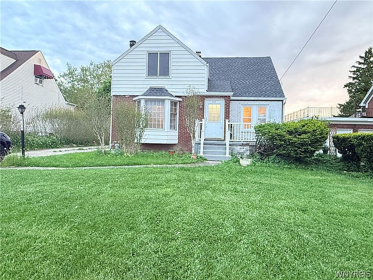 Listing photo 5