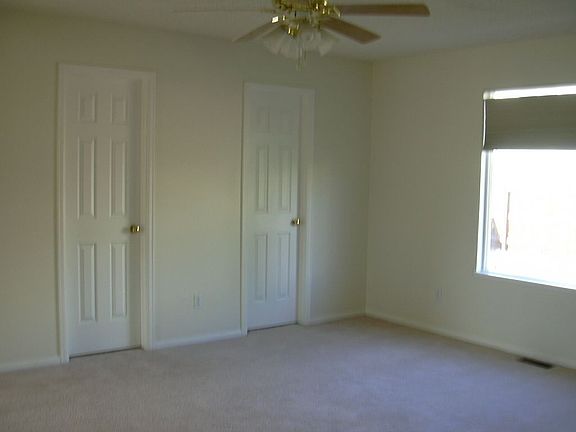 Master Bedroom has adjoining 5-Peice Bath, Master Retreat, and Walk-in Closet!