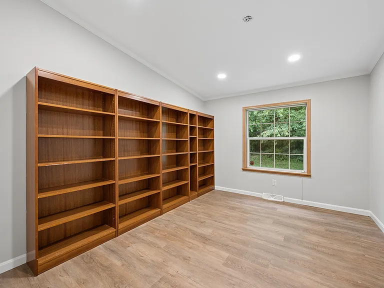12350 Jesse Smith Rd — Photo 7