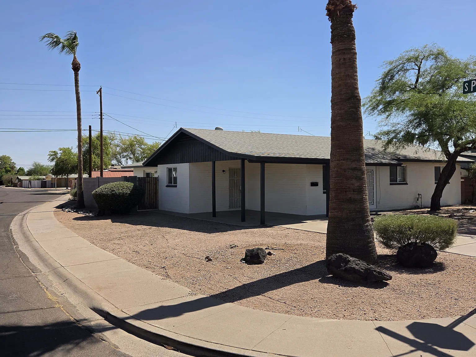 4 bed, 1583 sqft, $1,995 — Photo 3