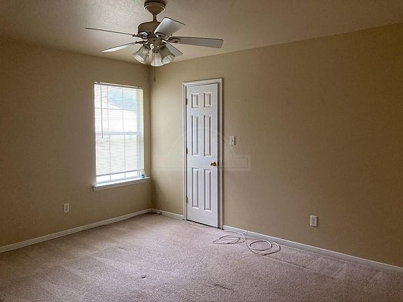 2nd image of 1010 Muelhause St