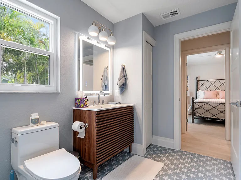 3012 E Vina Del Mar Blvd — Photo 36