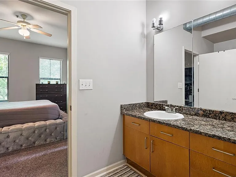 5300 Peachtree Rd #2104 — Photo 14