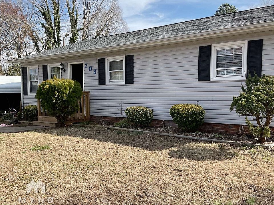 1st image of 703 Gaston Ave