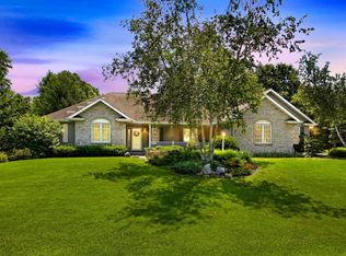 4034 Beverly Dr, Onalaska, WI 54650