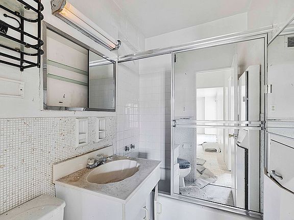 4th image of 1020 Grand Concourse APT 5A