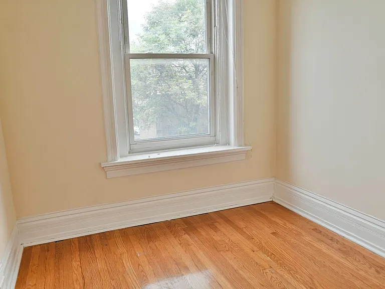 3350 N Sheffield Ave #2 — Photo 4