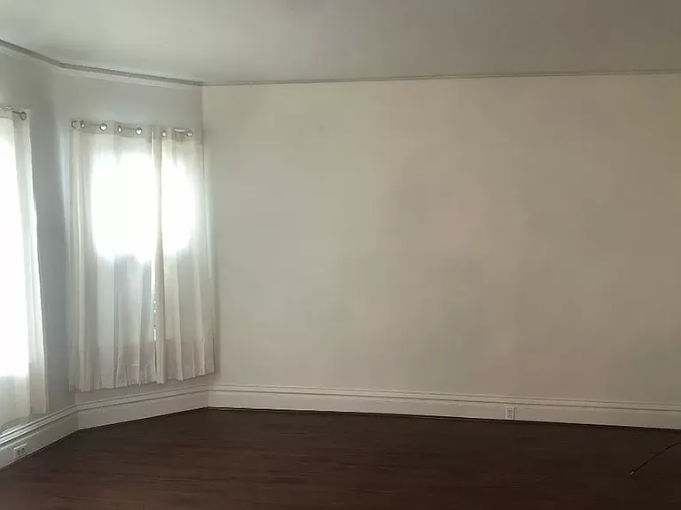 1009 W Diamond St — Photo 3