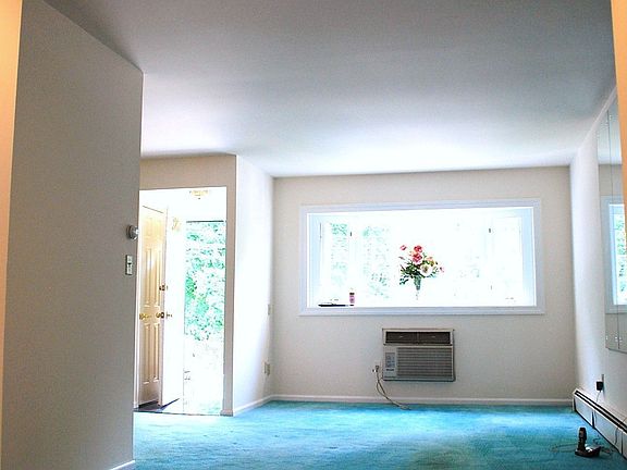 3rd image of 3268 Watt Ave