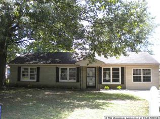 8096 Elmbrook Dr, Southaven, MS 38671