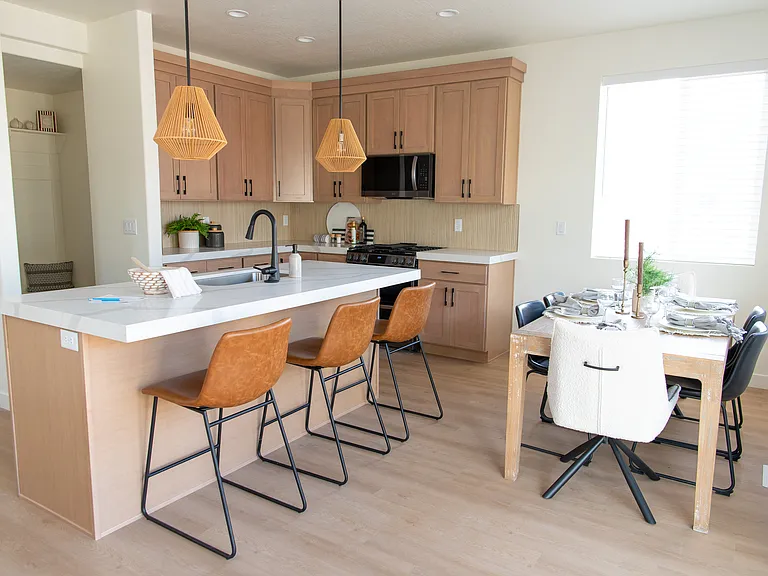 1802 W Drake Ln — Photo 22