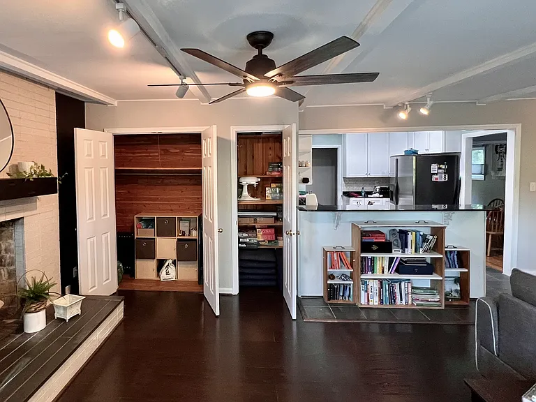 1103 Palafox Dr NE — Photo 16