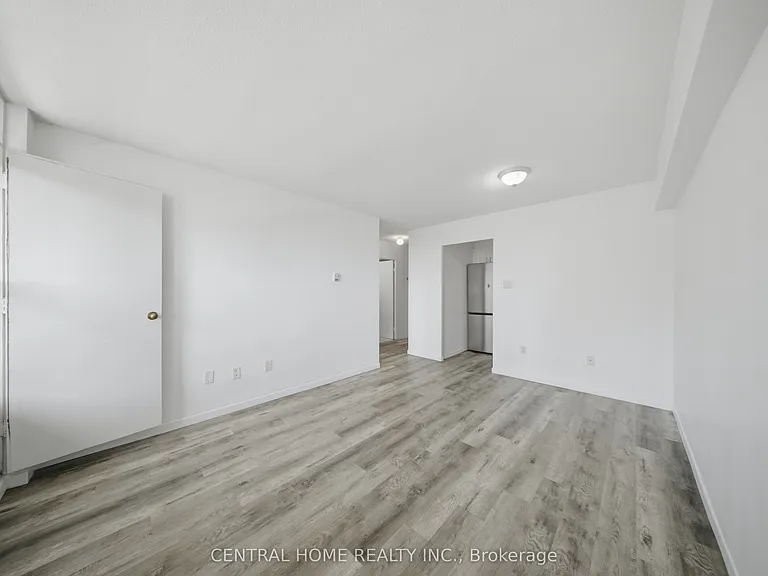 30 Gloucester St #1110 — Photo 9