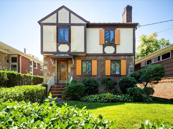 21110 34th Road, Bayside, NY 11361