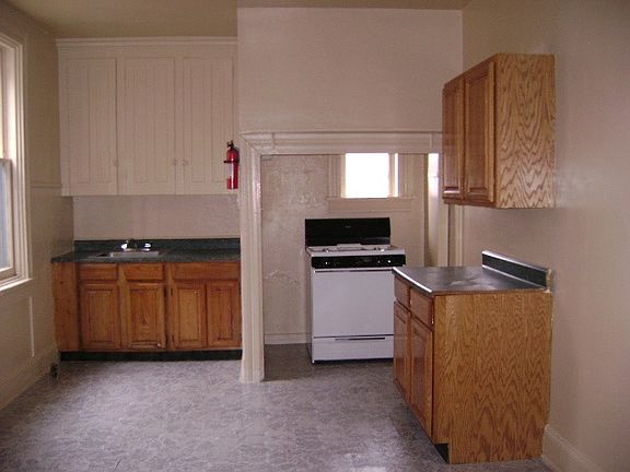 Eat in kitchen