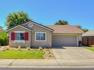 9518 Lake Park Ln, Elk Grove, CA 95758