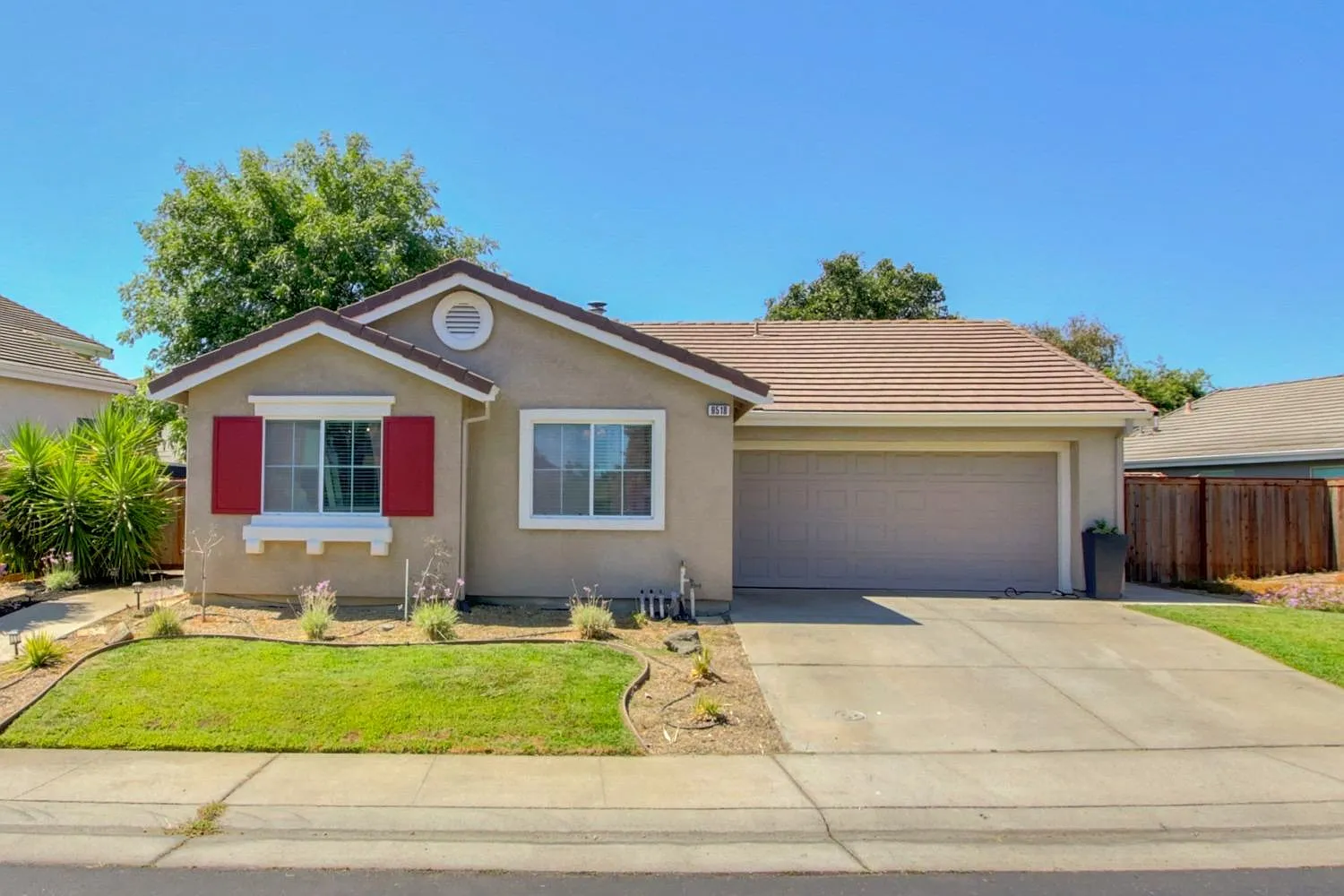 9518 Lake Park Ln photo 1