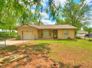1805 N Draper Ave, Choctaw, OK 73020