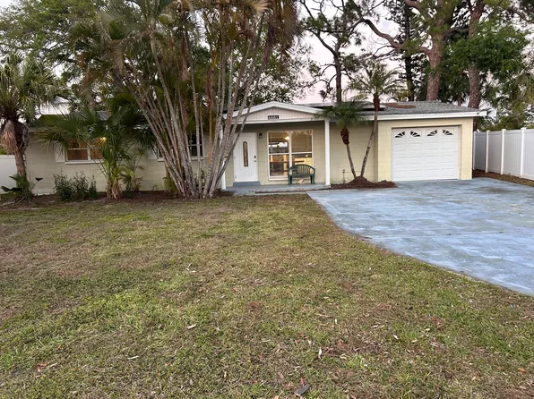 4661 Carson St NE, Saint Petersburg, FL 33703