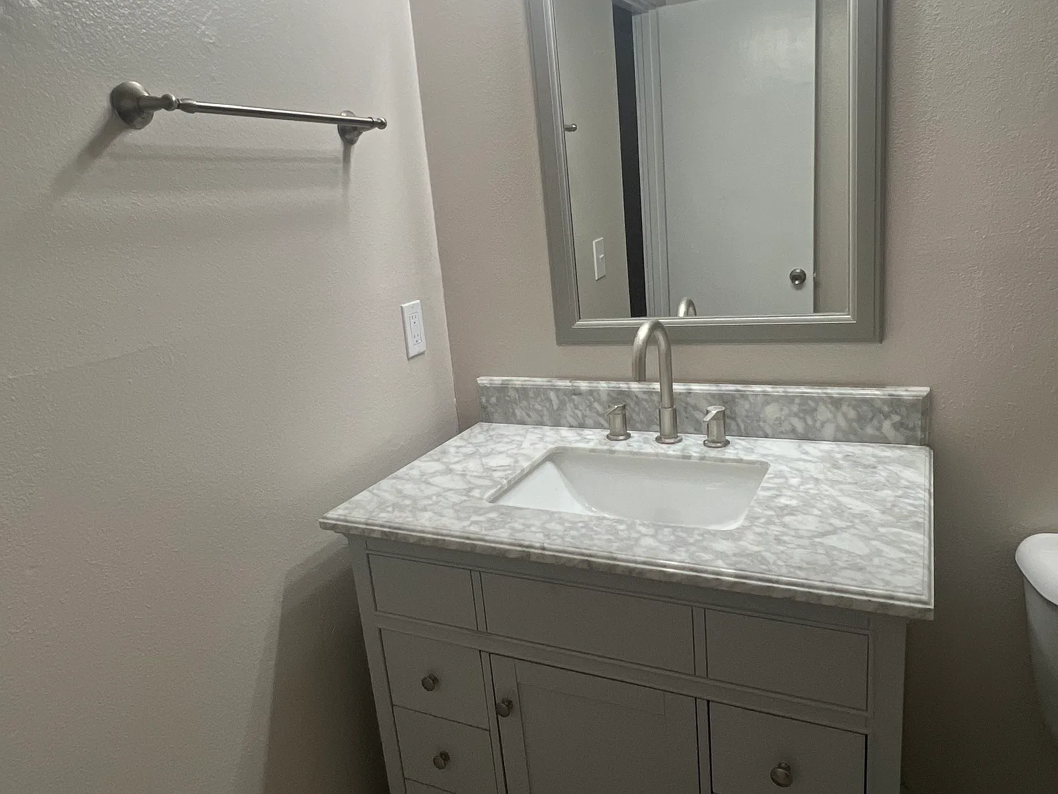 9791 Belfast Dr — Photo 2