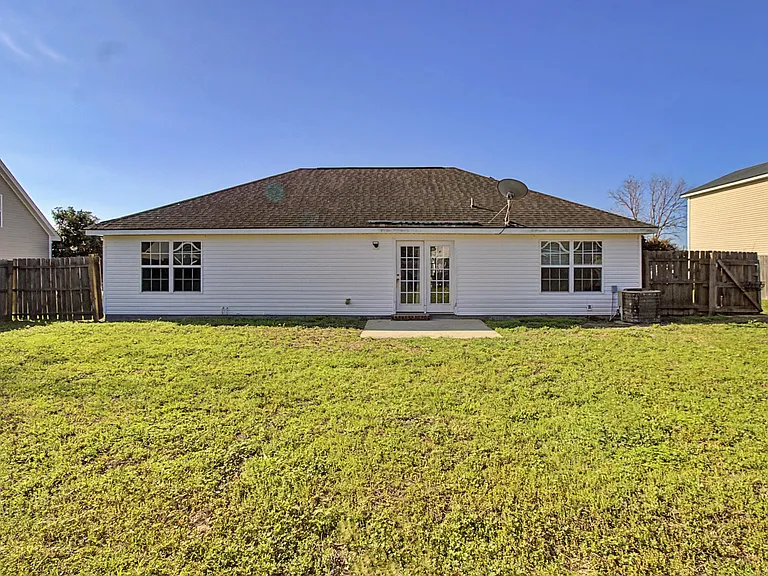 146 Auburn Cir — Photo 23
