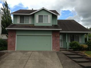 1056 Meadowlawn Pl, Molalla, OR 97038