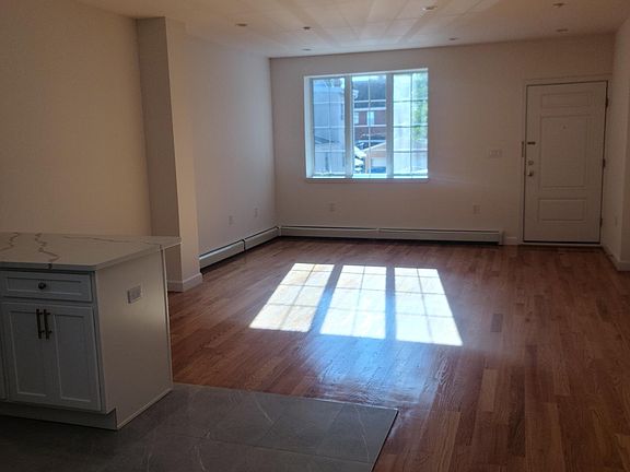 3rd image of 8656 Bay 16th St #2