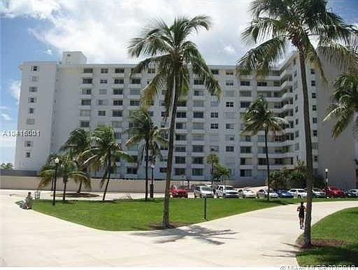 4th image of 465 Ocean Dr APT 603