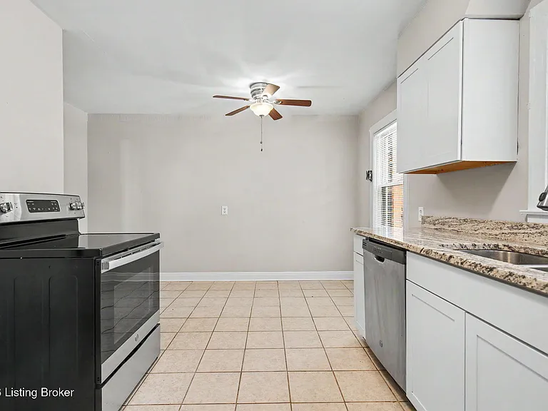 4411 Southern Pkwy #1 — Photo 5