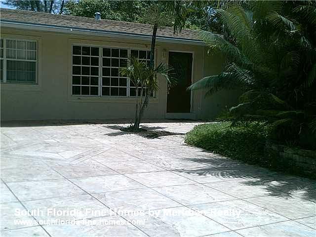 1st image of 4320 NE 12th Ave