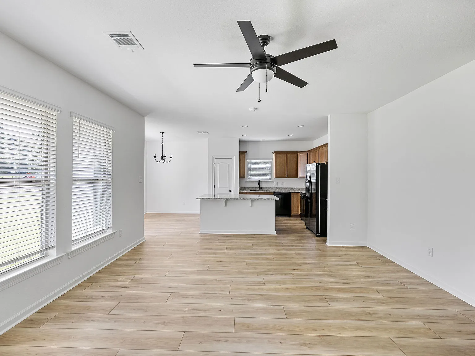 182 Southgate Drive - 1 — Photo 3