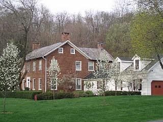 2nd image of 1055 Sheridan Dr NE