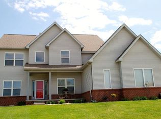 13027 Lia Ct, Linden, MI 48451