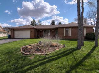 18404 Lima Rd, Huntertown, IN 46748