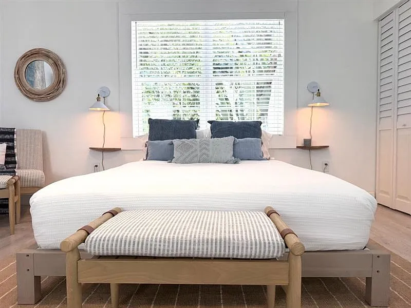 Studio, 410 sqft, $1,995 — Photo 1
