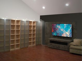 14481 Raintree Rd, Tustin, CA 92780