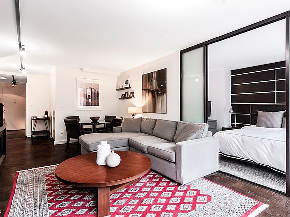3rd image of 7 E 14th St APT 1230