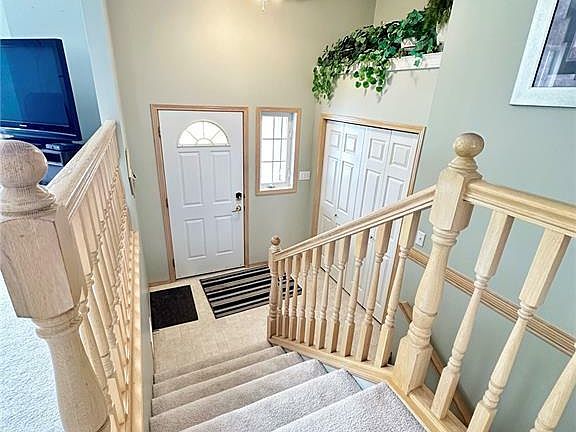 2nd image of 21 Campbell Cres