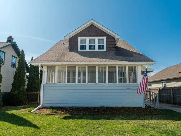 2123 27th STREET, Kenosha, WI 53140