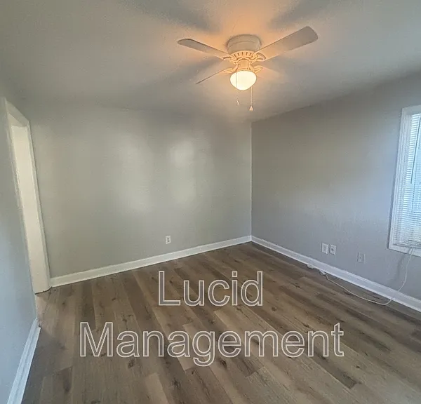 3665 Parthenia Ave — Photo 2