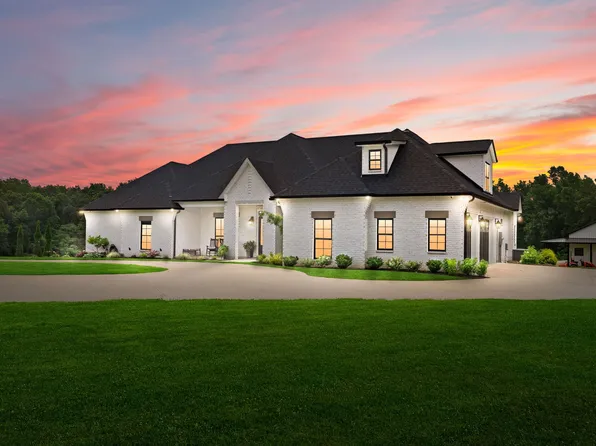 2480 Jarrell Ridge Rd, Clarksville, TN 37043
