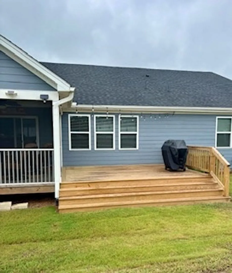 Charming 3BR House in Willow Spring — Photo 2