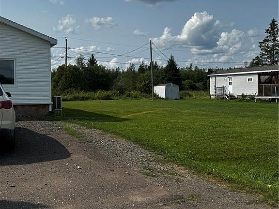 3rd image of 17 Russell Dr