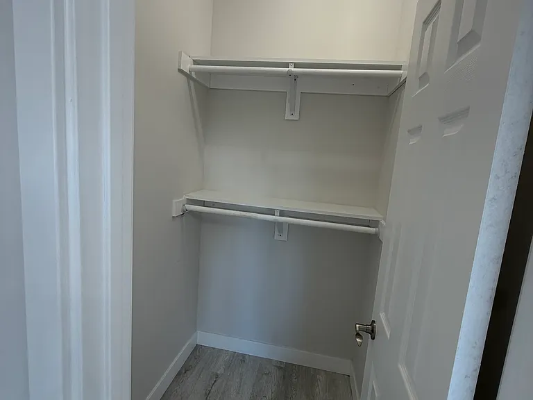 635 S 32nd St — Photo 18